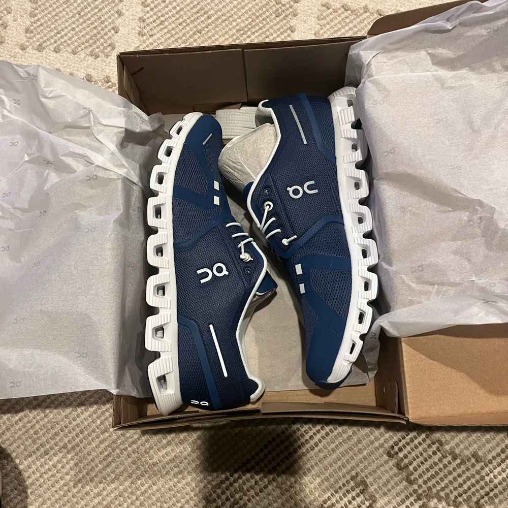 On Cloud 5 Sneakers